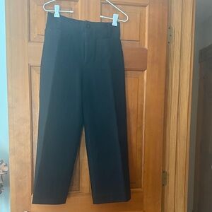 The Colette Magic Fabric Crop - black 25P